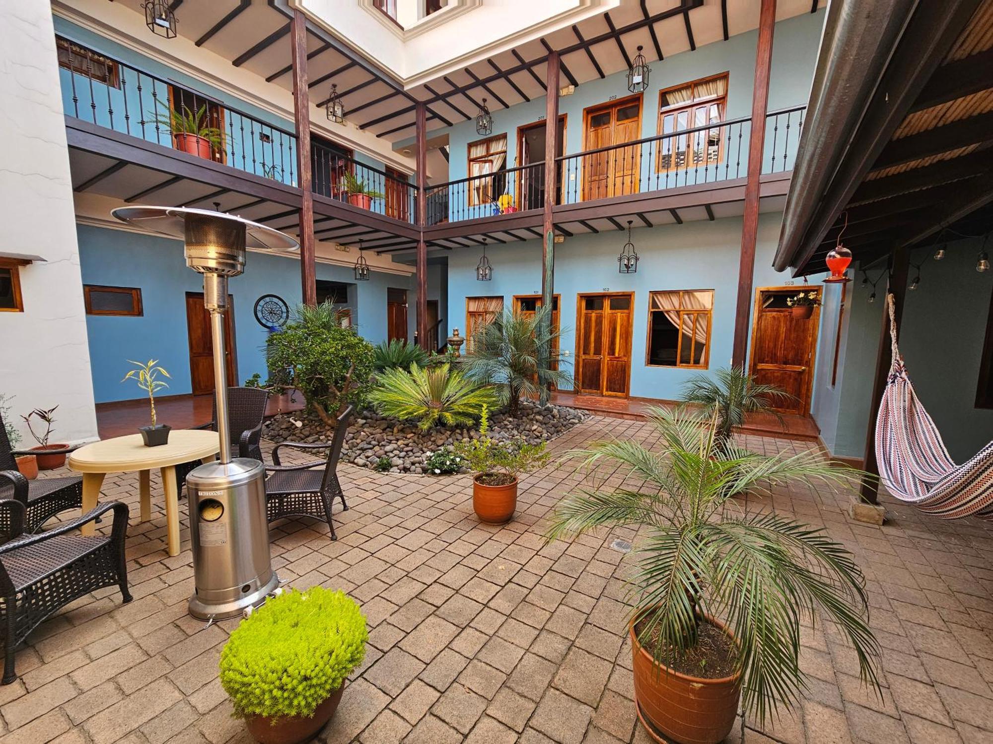 Casa Hibiscus Boutique Hotel 쿠엔카 외부 사진